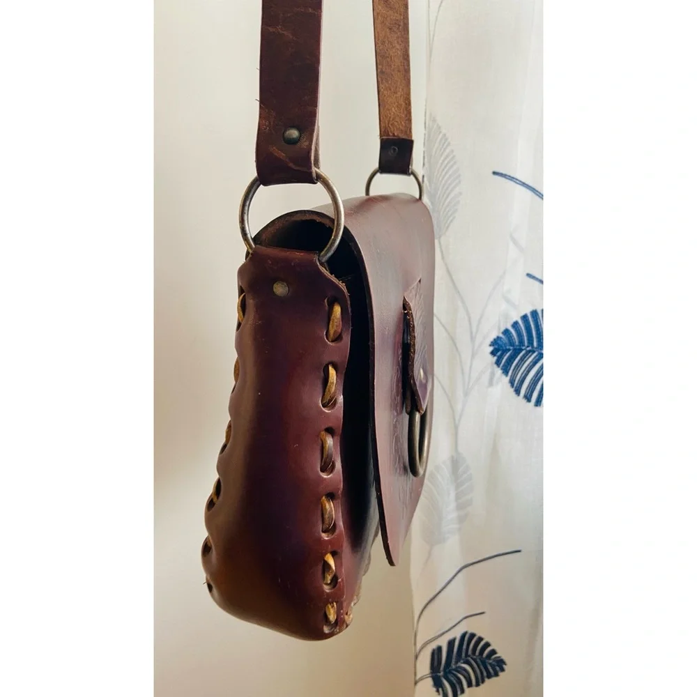 70s Vintage Boho Leather Bag - Picture 8 of 10